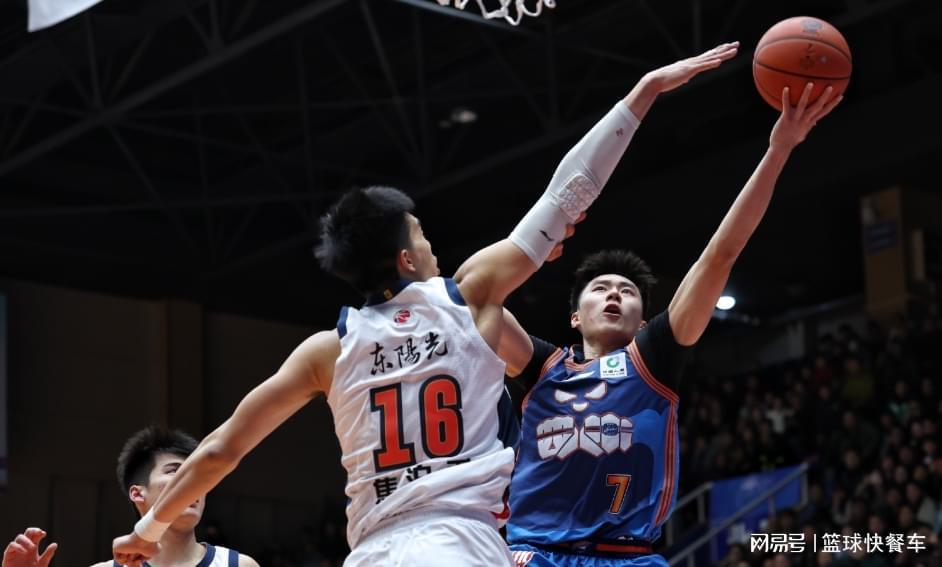 kaiyun-79比129惨败50分!辽篮苦主惨遭25连败:CBA一冠王溃不成军?