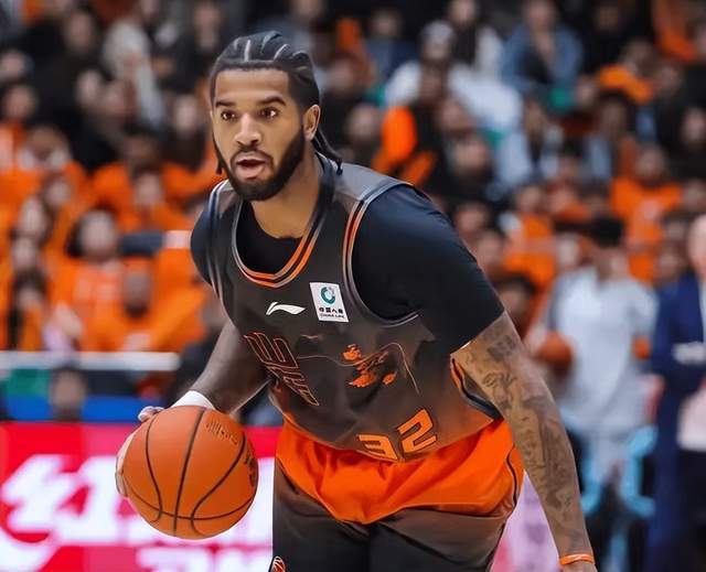 开云平台-克里斯爆砍42分为邱彪遮羞,山东男篮战胜青岛赢下齐鲁德比